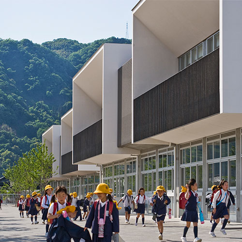 別府市立東山幼小中学校